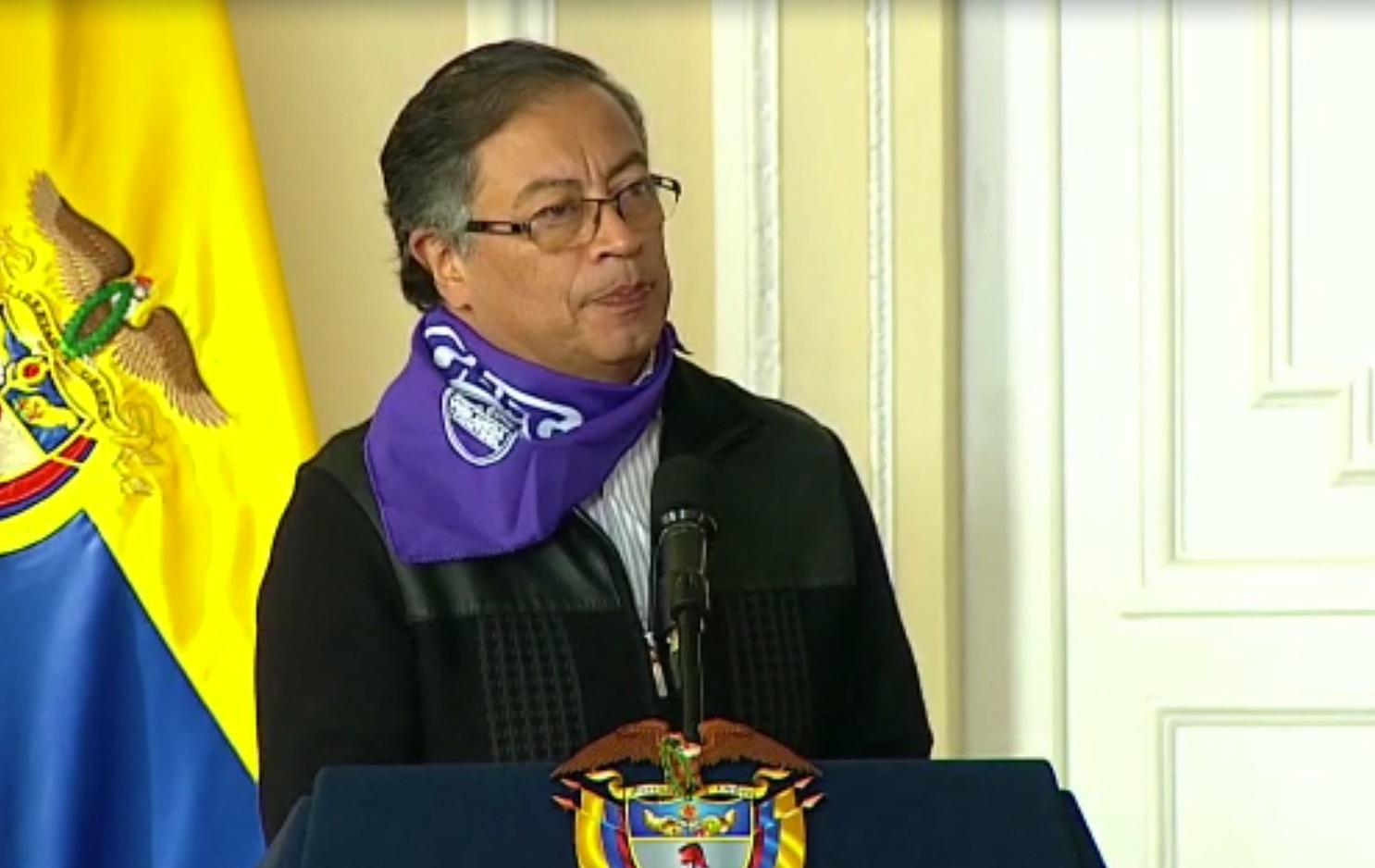 Petro dice que de nada sirve subir el salario mínimo 10% o 15% si la  "canasta familiar crece más" - NoticiasCaracol