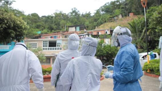 372351_BLU Radio: Epidemiólogos en Santander / Foto: Suministrada