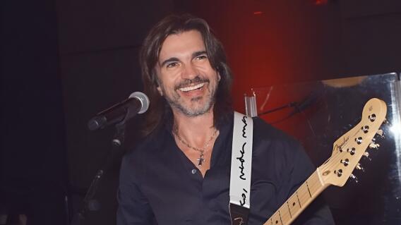Juanes derritió a sus seguidores al presumir su figura atlética a sus 51 años Juanes derritió a sus seguidores al presumir su figura atlética a sus 51 años