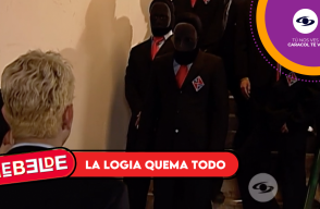 Giovanni va a buscar los archivos de la Logia y sus compañeros le ayudan