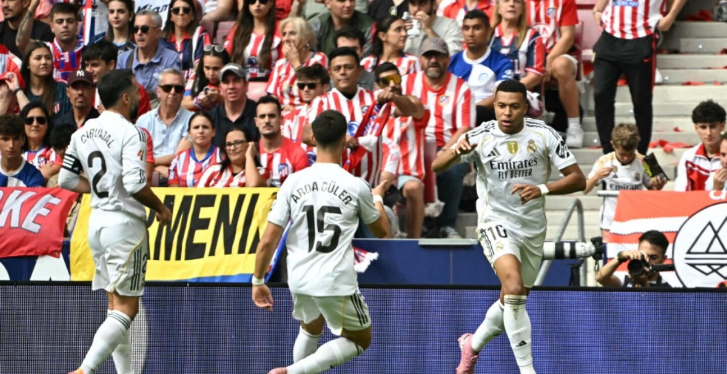 Kylian Mbappé (10) celebra el tanto que le marcó al Atlético de Madrid. 