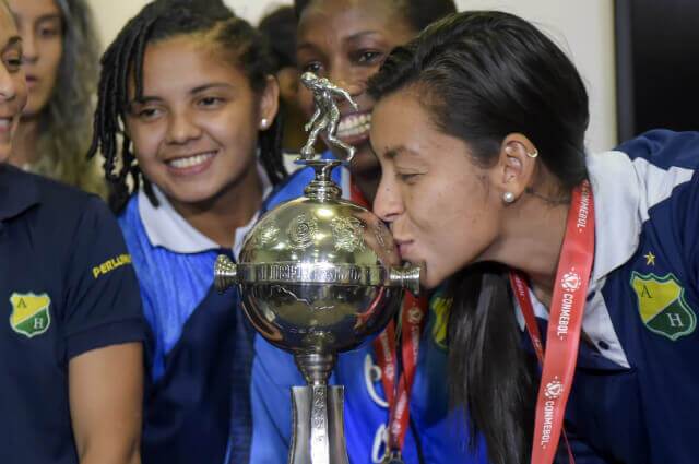 292881_yorelyrinconcopalibertadores51218afpe.jpg