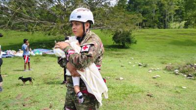 Continúa la evacuación de familias afectadas tras ola invernal en Santander.jpg
