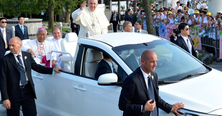 papa_francisco_sencillez_ap_21.jpg