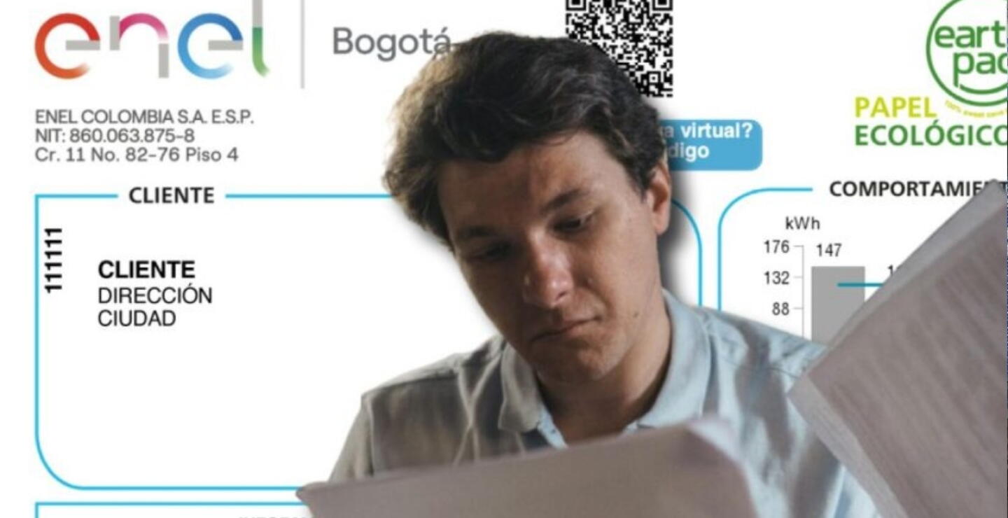 factura enel junto a un hombre revisando papeles. 