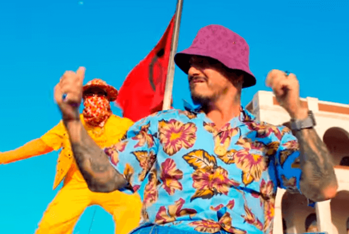 j_balvin_y_bad_bunny.png