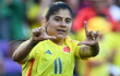 Catalina Usme, futbolista y figura de la Selección Colombia femenina, celebra un gol