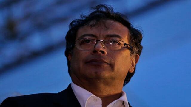 Fallo a favor de Petro suspende millonaria multa por esquema de basuras