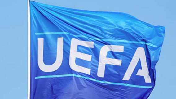 Bandera oficial de la UEFA. 