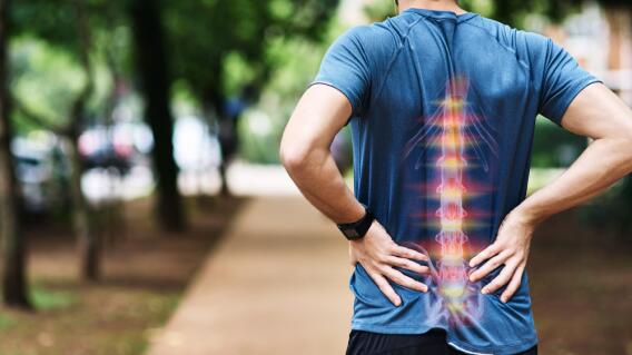14531_La Kalle - Camiseta con sensores para prevenir lesiones de espalda - Foto Getty Images ilustrativa 14531_La Kalle - Camiseta con sensores para prevenir lesiones de espalda - Foto Getty Images ilustrativa