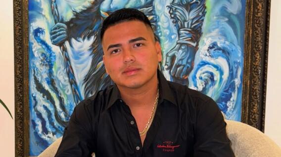 Influencer ecuatoriano fue asesinado mientras se movilizaba en un carro en zona concurrida de Manta