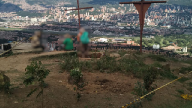 matanza de gatos en el cerro de las tres cruces.png matanza de gatos en el cerro de las tres cruces.png
