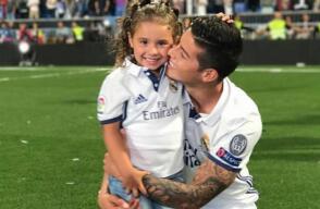 263206_salomejames040617fb10jamesrodriguez_e.jpg 263206_salomejames040617fb10jamesrodriguez_e.jpg