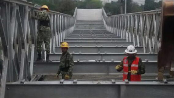 110415_puente_militar.jpg