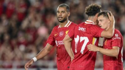 Liverpool defiende el título de la Premier League. 