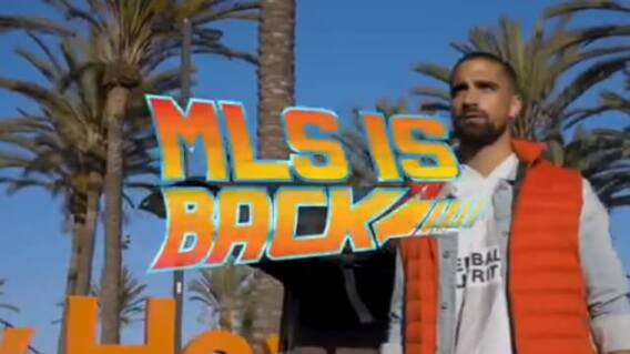 338642_Sebastián Lletget en el video de LA Galaxy