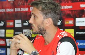 241701_Luis Zubeldía, entrenador del Medellín.