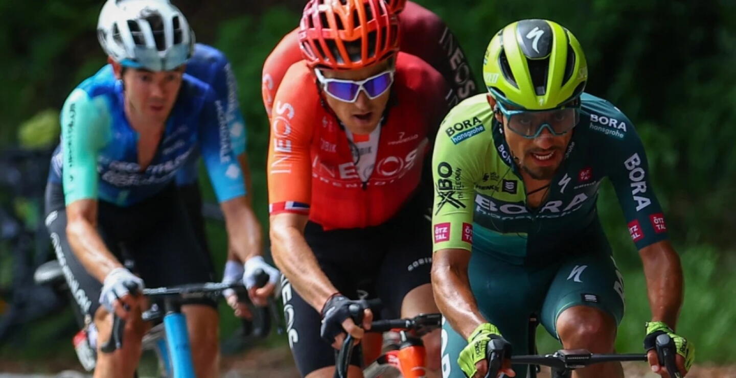 Daniel Felipe Martínez "cumplió un sueño" con su podio en el Giro de Italia: "Trabajé duro"