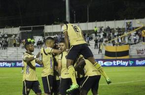 Águilas Doradas celebrando uno de sus goles contra Boyacá Chicó. Foto: Águilas Doradas Twitter Oficial