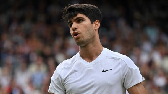 Carlos Alcaraz, tenista español, en partido de la final de Wimbledon 2024 Carlos Alcaraz, tenista español, en partido de la final de Wimbledon 2024
