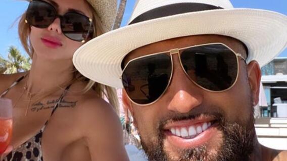 Arturo Vidal y su novia Sonia Isaza Arturo Vidal y su novia Sonia Isaza