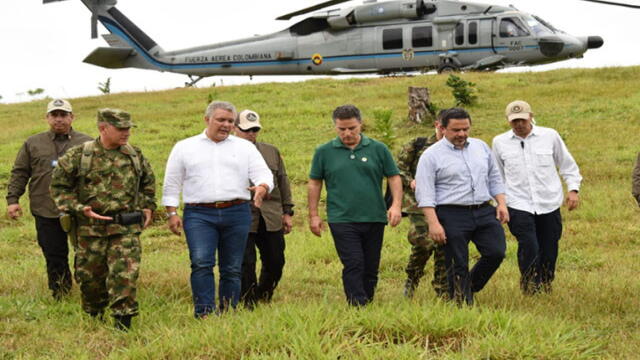 Iván Duque se comprometió a garantizar la seguridad de habitantes y profesores del Bajo Cauca