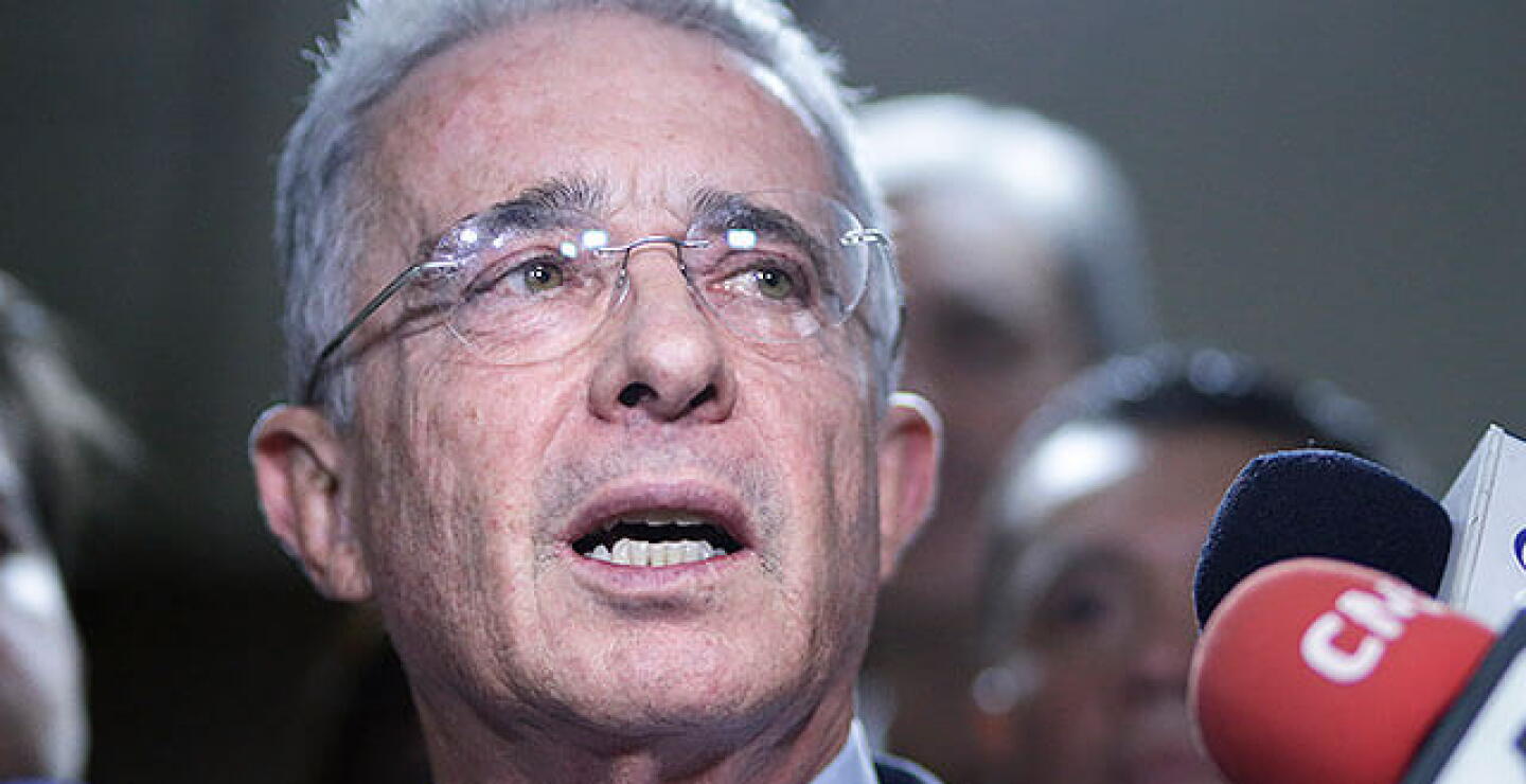 alvaro-uribe_4.jpg