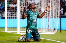 Díber Cambindo marcó dos goles con León en la Leagues Cup. 