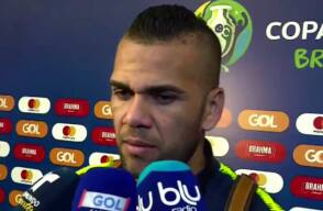 315876_dani_alves_270619_e.jpg