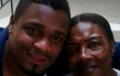 Léider Preciado junto a su madre, quien ya está fallecida.