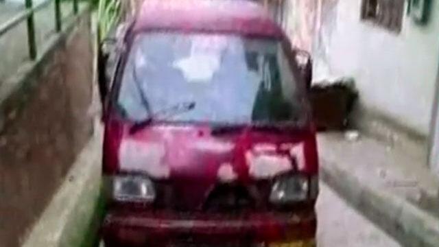 Sexo en público, drogas y hasta robos: este carro abandonado es un problema en Ciudad Bolívar