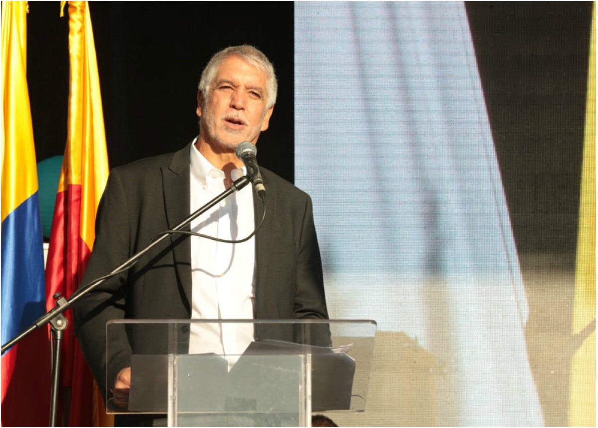 277057_BLU Radio. Alcalde Peñalosa - Foto: Alcaldía de Bogotá