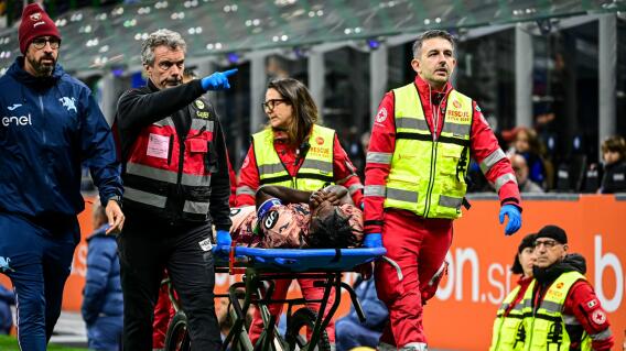 Grave lesión de Duván Zapata en Italia  Grave lesión de Duván Zapata en Italia