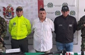 Comunidad quiso evitar captura de delincuente en Antioquia y atacó a tres policías