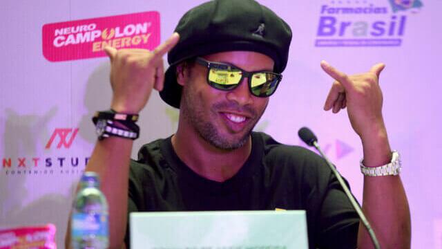 293973_ronaldinho_210318_afp_e.jpg