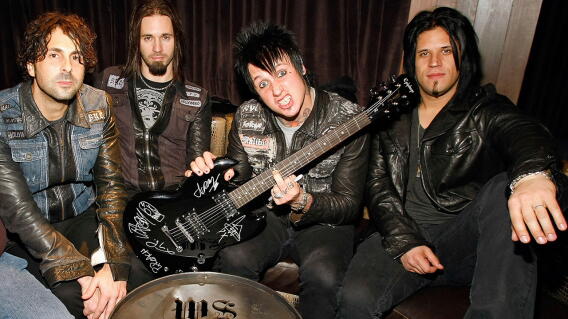 180417_papa-roach.jpg