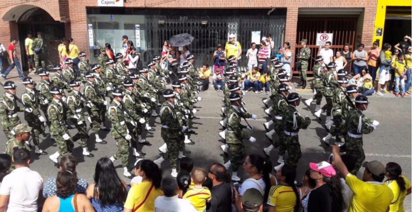 287933_Desfile militar Día de Independencia en Neiva - Foto: BLU Radio