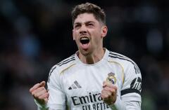 Federico Valverde celebra un nuevo gol con Real Madrid, esta vez contra Elche por la Liga de España. 