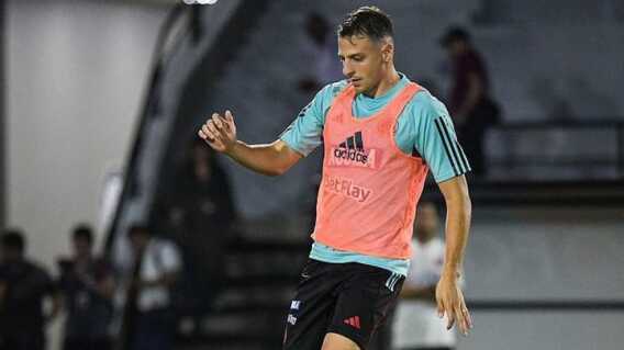 Santiago Arias, en entrenamientos con la Selección Colombia. Santiago Arias, en entrenamientos con la Selección Colombia.