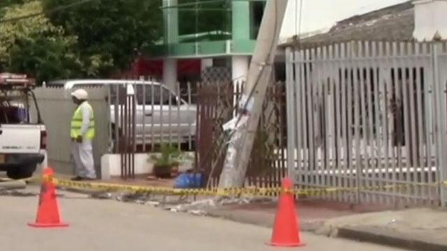 Abandonado dejaron carro de concejal de Sincelejo que terminó contra un poste Abandonado dejaron carro de concejal de Sincelejo que terminó contra un poste