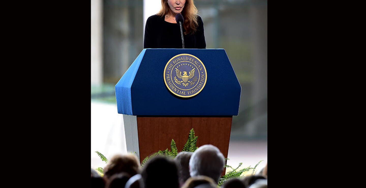 funeralnancyreagan_6.jpg