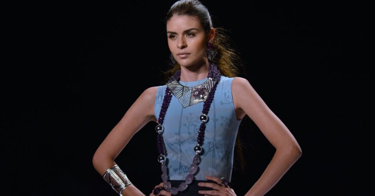 Colección: Iridiscencia 2016 . Diseñadora: Senda by Nelly Rojas. Cali Exposhow 2015