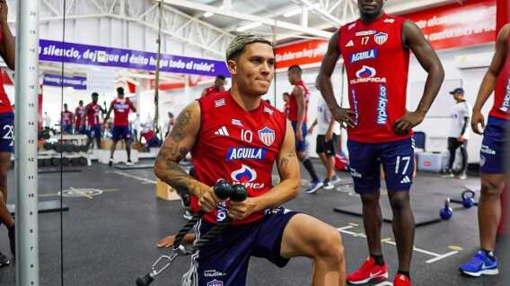 Juan-Fernando-Quin Juan-Fernando-Quin