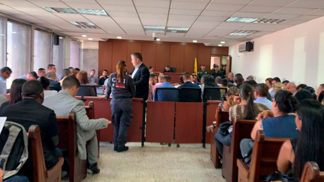 Así operaba el cartel de los parqueaderos que enreda a policías y agentes de tránsito de Medellín