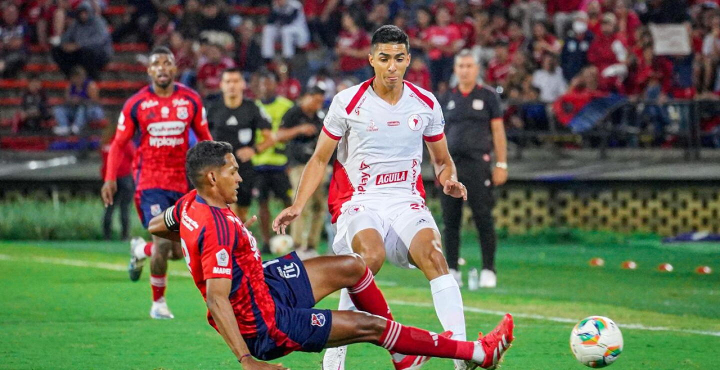 DIM vs. América.