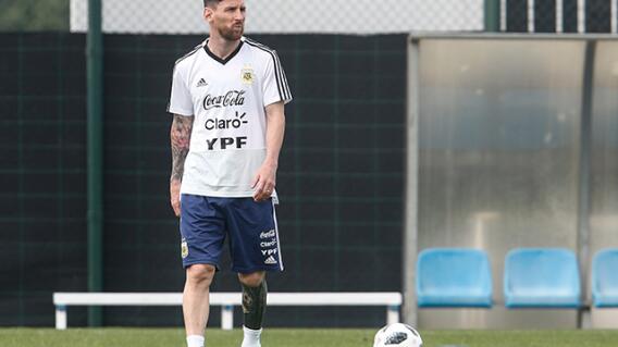 281433_lionelmessiargentina100618afpe.jpg
