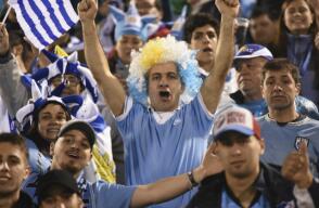 281277_hinchas_uruguay_080618_afp_e.jpg