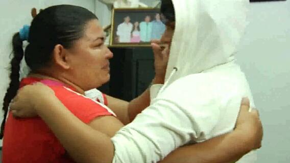 301051_Una mujer se reencontró con su hija 13 años después de que se la quitaran/ foto: Comisaría de Piedecuesta