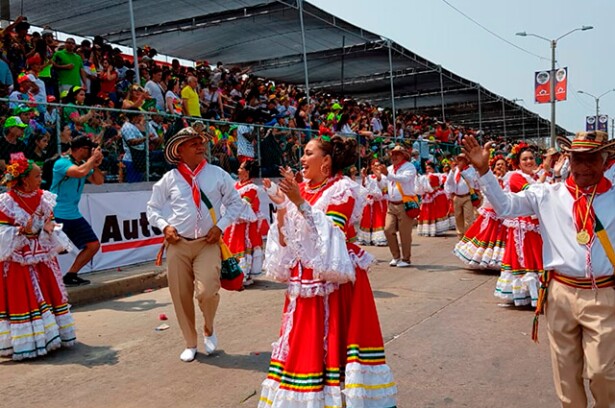 desfuile-carnaval-batalla.jpg