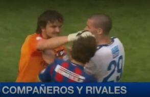 289693_peleas_futbolistas_e.jpg